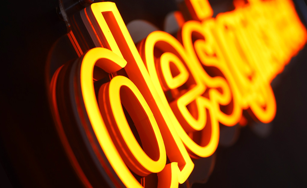 Neon Photograph Designstreet logo